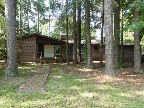 121 W Oliver St, Whiteville, NC, 28472-2619 | Card Image