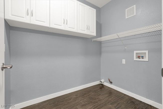 2024 - 5655 E Sahara Ave, Condo with 3 bedrooms, 2 bathrooms and null parking in Las Vegas NV | Image 26