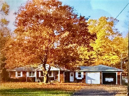 65 Glenn Rd, Grove City, PA, 16127-3101 | Card Image