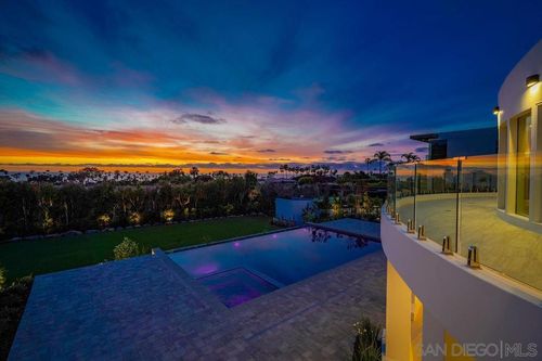 8308 Calle Del Cielo, La Jolla, CA, 92037-3033 | Card Image