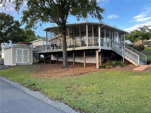110 Dogwood Cir, New London, NC, 28127-7822 | Card Image