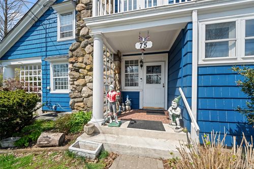 75 Chappaqua Rd, Briarcliff Manor, NY, 10510-1321 | Card Image