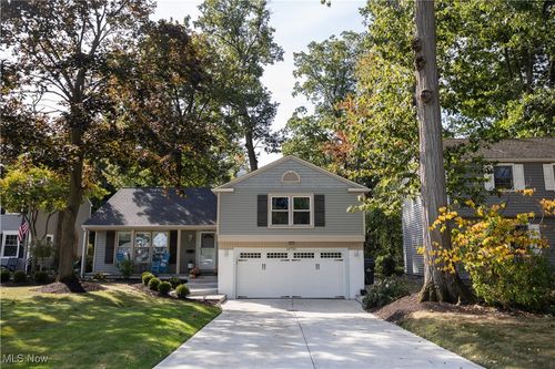 26735 Jefferson Ct, Bay Village, OH, 44140-2239 | Card Image