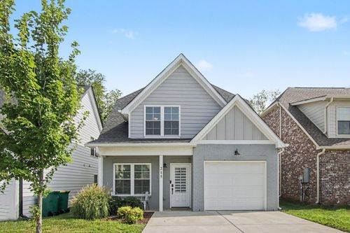 215 Emmett Dr, White House, TN, 37188-4204 | Card Image