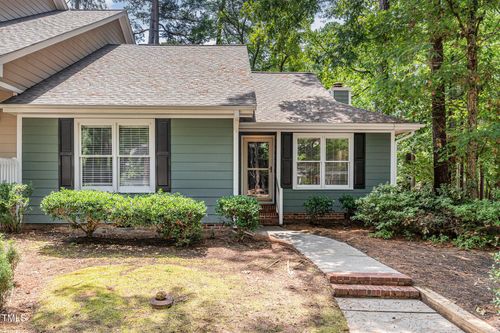 1520 Woodcroft Dr, Raleigh, NC, 27609-3568 | Card Image
