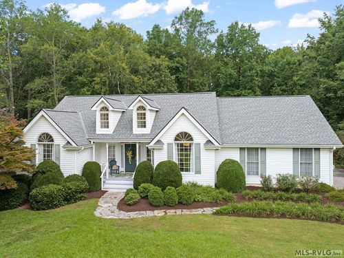 440 Berry Hill Dr, Clarksville, VA, 23927-4302 | Card Image