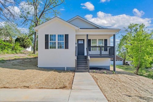 515 Cedar Ave, Vinton, VA, 24179-3223 | Card Image