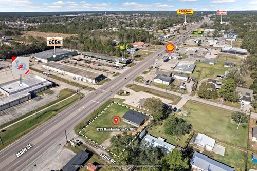 921 S Main St, Lumberton, TX, 77657-7384 | Card Image