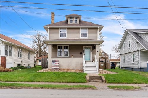 130 Main St, Houston, PA, 15342 | Card Image