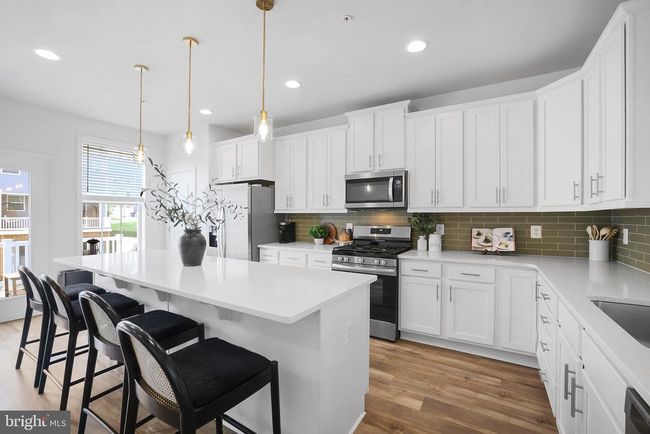 1025 Overlook Way, Townhouse with 4 bedrooms, 4 bathrooms and null parking in LAUREL MD | Image 9