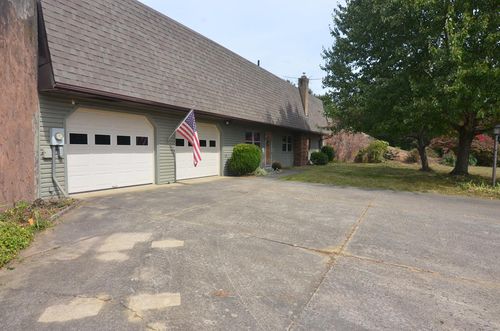 1372 Bellville Johnsville Rd, Bellville, OH, 44813-9221 | Card Image