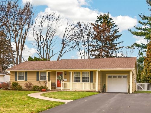 118 Courtly Cir, Greece, NY, 14615-1004 | Card Image
