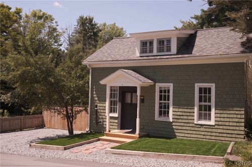 4 S Delaware St, Stamford, NY, 12167-1213 | Card Image