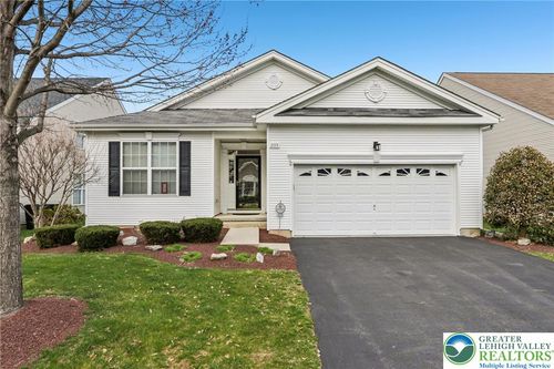 2113 Kingsview Rd, Macungie, PA, 18062-8023 | Card Image