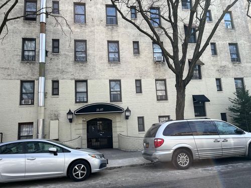 apt-4e-21 33rd St, Astoria, NY, 11105-2355 | Card Image