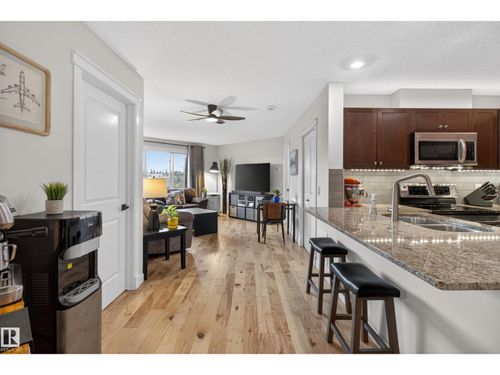 211-3719 Whitelaw Lane Nw, Edmonton, AB, T6W2C3 | Card Image