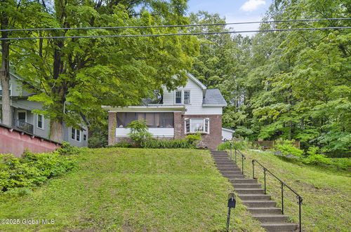 1 Yates St, Troy, NY, 12180-6711 | Card Image