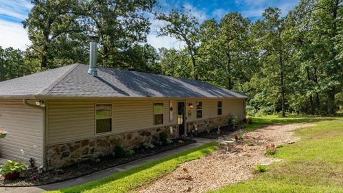 18 Crestview Rd, Conway, AR, 72034-9639 | Card Image