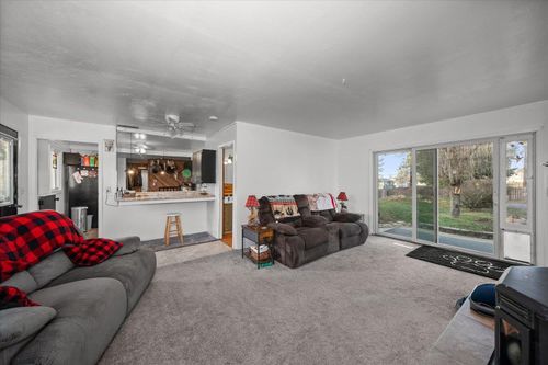 12824 W 6th Ave, Cheney, WA, 99004-9111 | Card Image