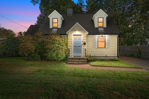 19 Snowling Rd, Uxbridge, MA, 01569-2431 | Card Image