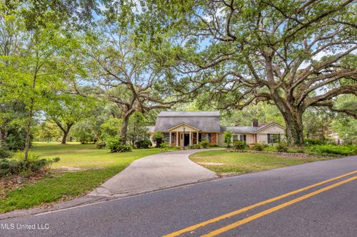 9618 Paige Bayou Rd, Vancleave, MS, 39565-8302 | Card Image