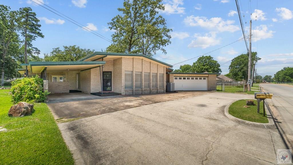 Commercial Sale in Nash 4
