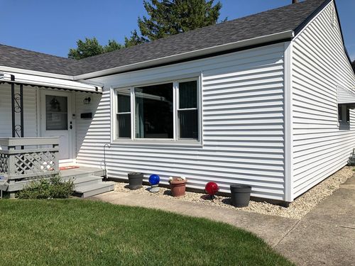 5121 State Road, Burbank, IL, 60459 | Card Image