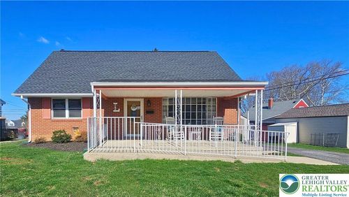 875 Poplar Rd, Hellertown, PA, 18055-2324 | Card Image