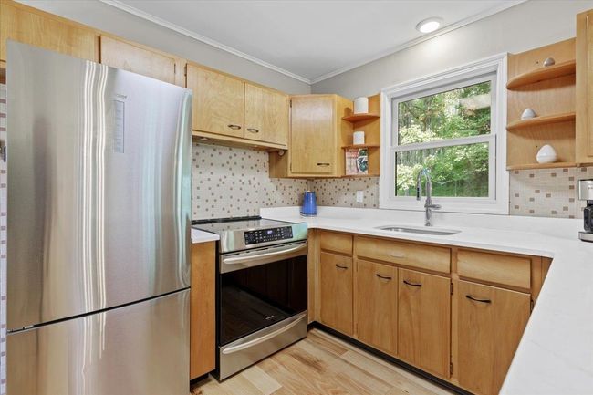 275 Hillvale Dr, House other with 3 bedrooms, 2 bathrooms and null parking in Manchestr Ctr VT | Image 7