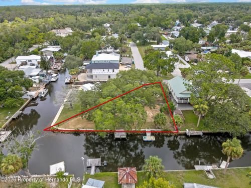 6134 Island Dr, WEEKI WACHEE, FL, 34607-1345 | Card Image
