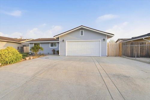 7442 Winkley Way, Sacramento, CA, 95822 | Card Image