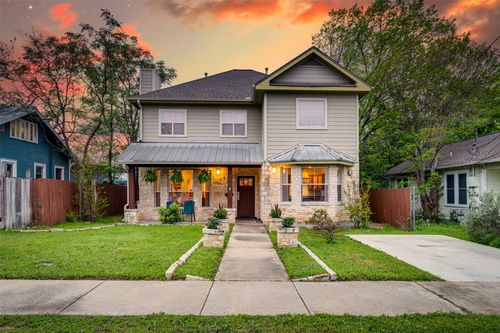 713 W 35th St, Austin, TX, 78705-1208 | Card Image