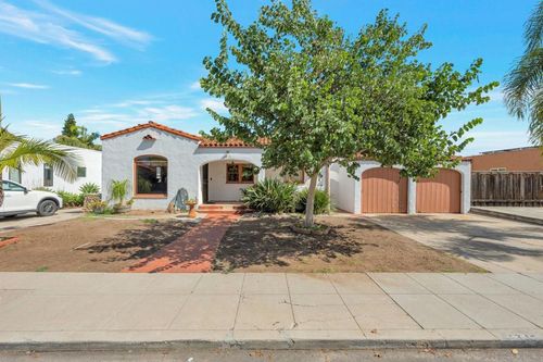 4817 Biona Dr, San Diego, CA, 92116-2332 | Card Image