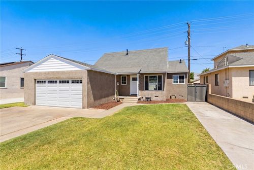 8289 Poinsettia Dr, Buena Park, CA, 90620-2036 | Card Image