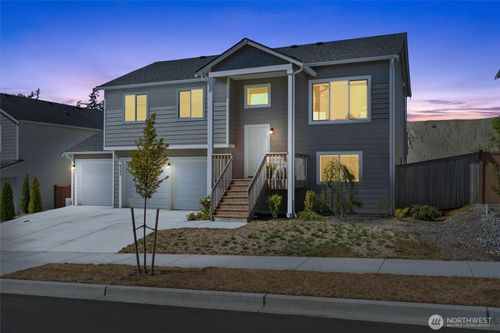 8343 39th Pl Ne, Marysville, WA, 98270-7128 | Card Image