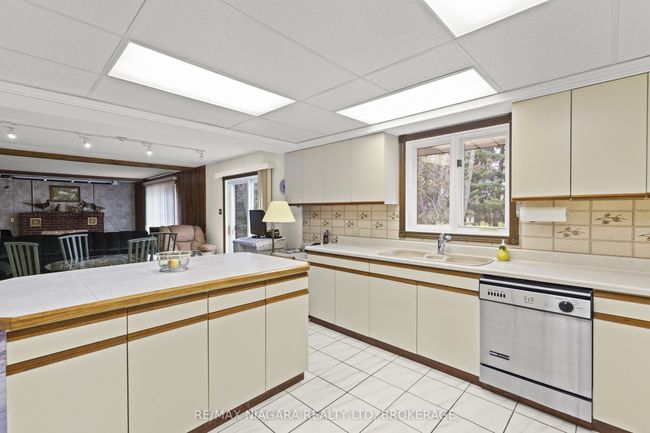 683 Canboro Rd, House other with 3 bedrooms, 3 bathrooms and 6 parking in Fenwick ON | Image 19
