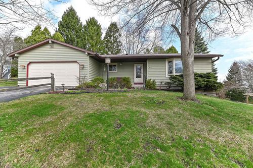 917 Howard Street, Waukesha, WI, 53188 | Card Image
