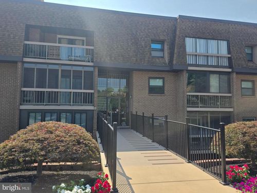 4-5426 Valley Green Dr, WILMINGTON, DE, 19808-3570 | Card Image