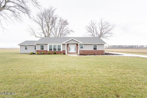 U105 County Road 10, Liberty Center, OH, 43532-9704 | Card Image