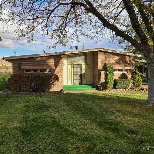1298 E 2nd St, Weiser, ID, 83672-1446 | Card Image