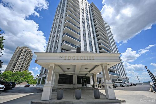 2200 Victory Pkwy, Cincinnati, OH, 45206-2882 | Card Image