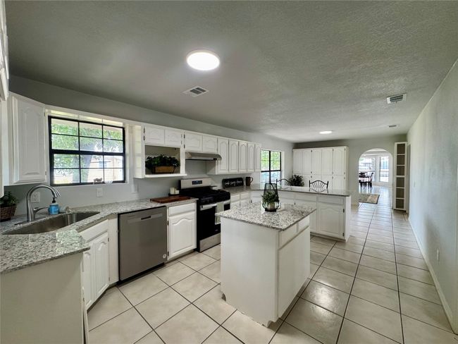 3107 Hale Ave, House other with 4 bedrooms, 2 bathrooms and null parking in Fort Worth TX | Image 10