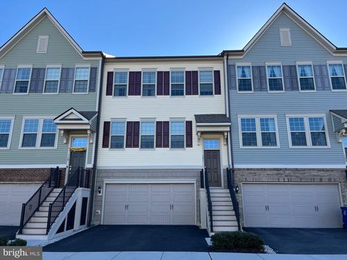 121 Locks Farm Ln, DOWNINGTOWN, PA, 19335-4998 | Card Image