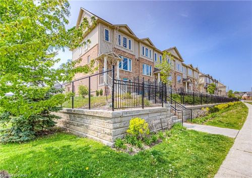 2-120 Watson Pky N, Guelph, ON, N1E0P6 | Card Image