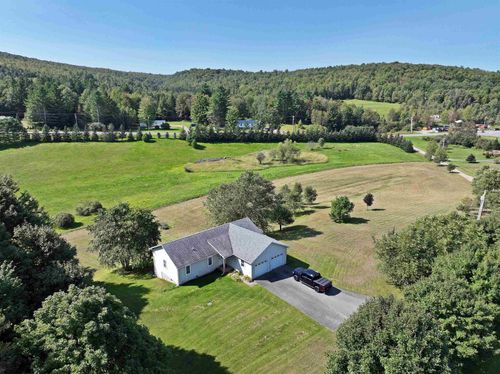 156 Markus Ln, Newport Ctr, VT, 05857 | Card Image