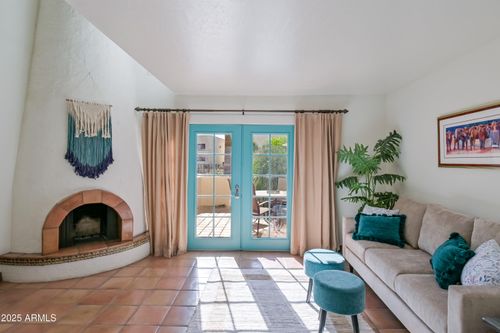 1-6150 N Scottsdale Rd, Paradise Valley, AZ, 85253-5405 | Card Image