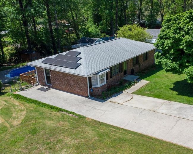724 Camelot Way, House other with 3 bedrooms, 2 bathrooms and null parking in Norcross GA | Image 34