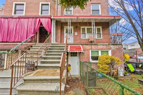 2829 Schurz Ave, Bronx, NY, 10465-3235 | Card Image