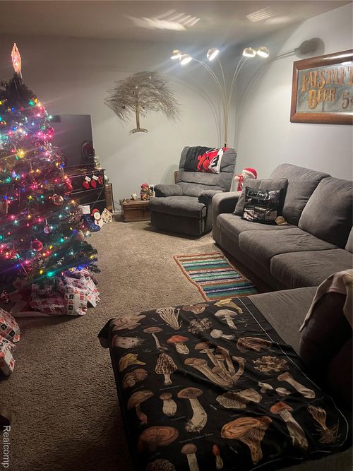 2401 E Farrand Rd, Clio, MI, 48420-9173 | Card Image