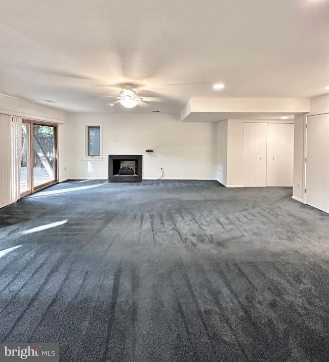 2021 Lakebreeze Way, Townhouse with 3 bedrooms, 4 bathrooms and null parking in RESTON VA | Image 43